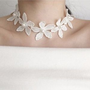 NEW!  Floral & Pearl Choker Necklace